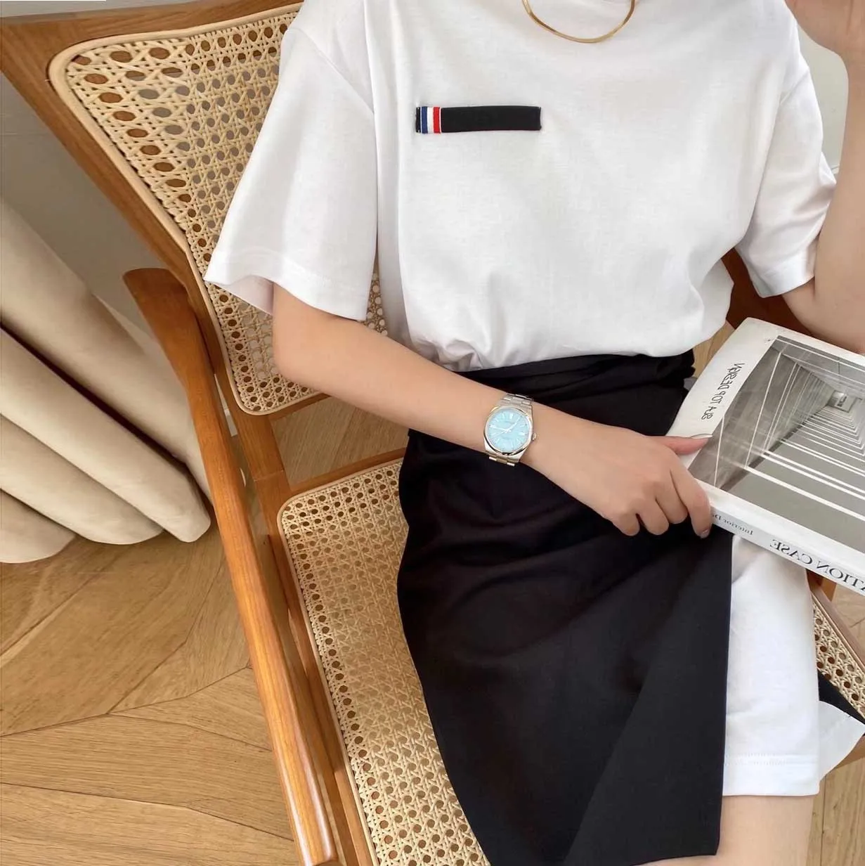 TB Düzensiz Eklenmiş Sahte İki Parçalı Elbise kadın Vintage Moda Kontrast Şerit Yuvarlak Boyun kısa kollu tişört - 1